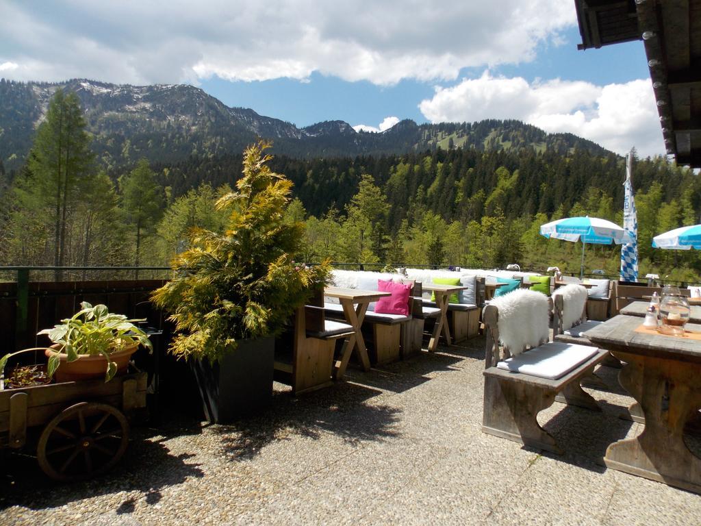 Berghotel Sutten Rotta エクステリア 写真